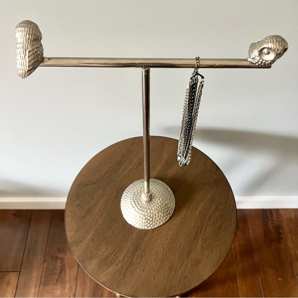 Silver Owl Necklace Stand - Picture 3 of 6